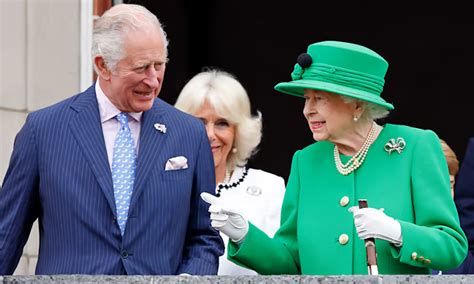 Elizabeth Y Charles Son De Inglaterra. Ellos Son